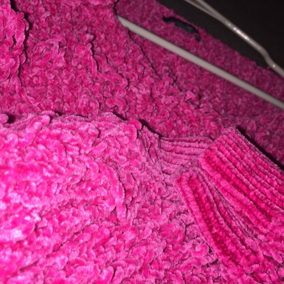 Crop top - Picture 3 of 3